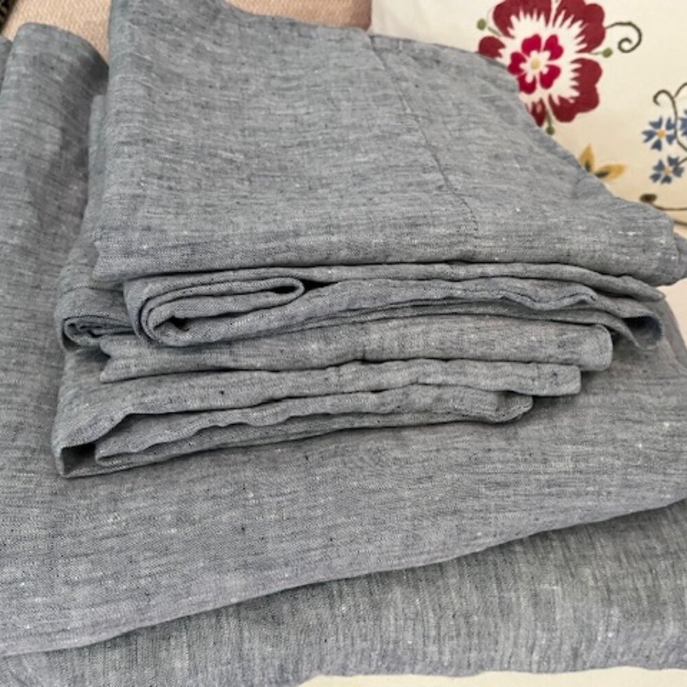Crate & Barrel Linen Sheets Set - King size